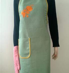 Apron  A142