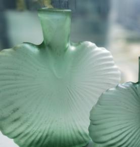 Glass vase YR2104